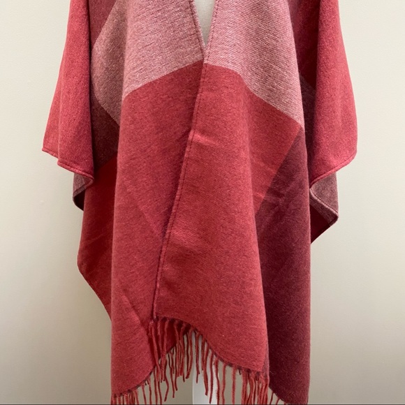 Woolrich one size red blanket scarf poncho shawl cape - Picture 3 of 11